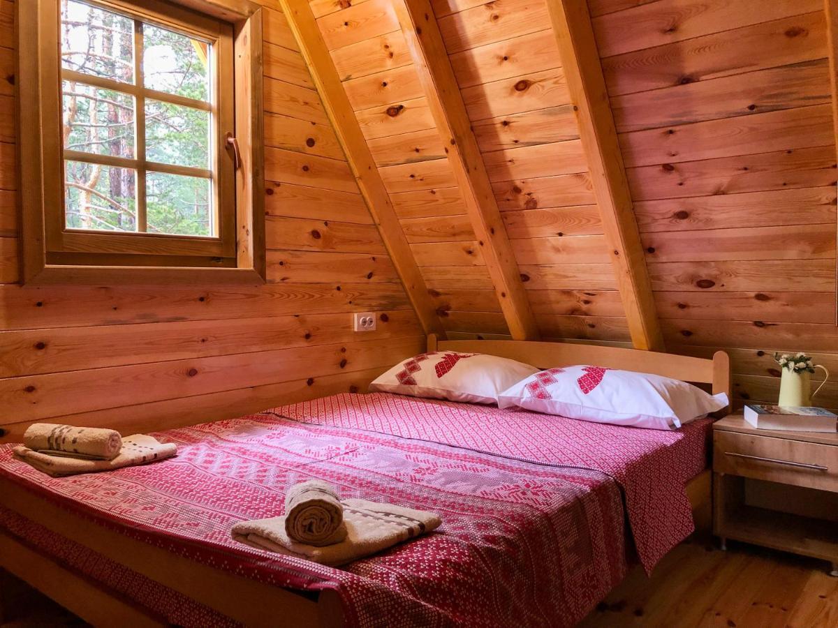 The Pine Forest Cottage ชาเบลียค ภายนอก รูปภาพ