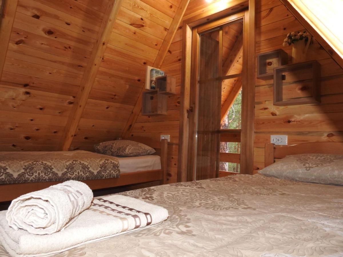 The Pine Forest Cottage ชาเบลียค ภายนอก รูปภาพ